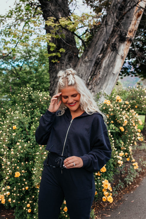 Playing To Win Cropped Hoodie// Ink